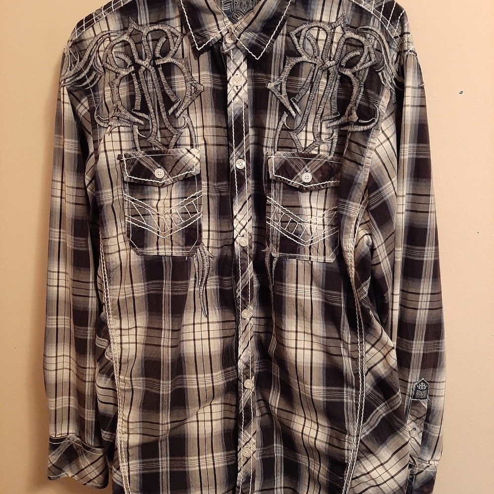 Roar plaid long sleeve button down shirt. Size L